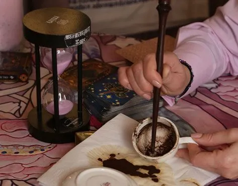 Сonceptual coffee shop franchise with magic predictions on coffee grounds and Tarot cards «COFFEE & TAROT» - image 3