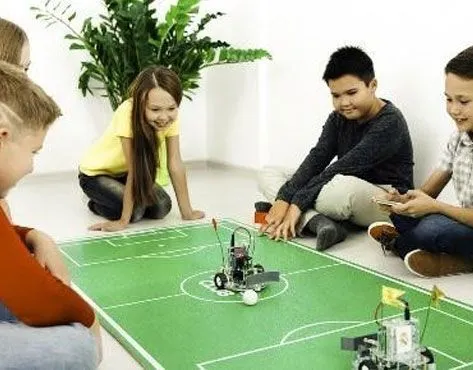 ROBBO CLUB international network of children’s programming and robotics clubs - image 3