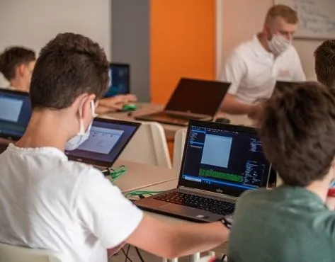 Coding Giants franchise - image 2