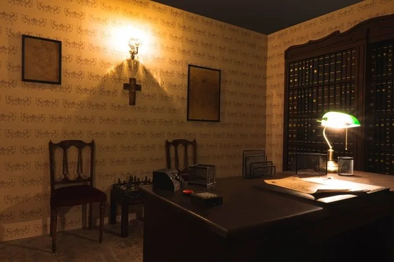 GAME OVER Escape Rooms franchise cost