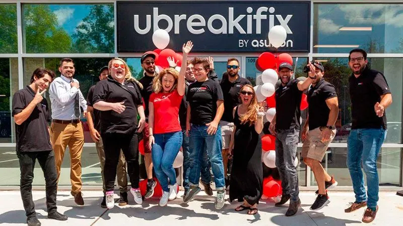 uBreakiFix franchise