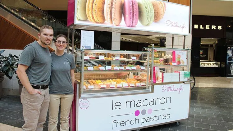 Le Macaron French Pastries franchise Le Macaron French Pastries franchise
