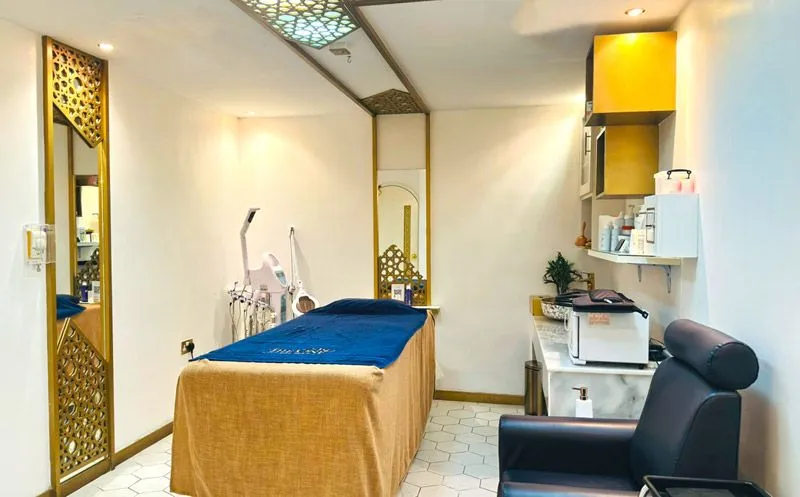 One Men Spa Franchise