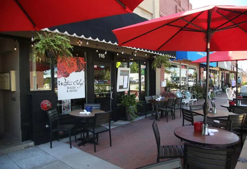 Waters Edge Wineries