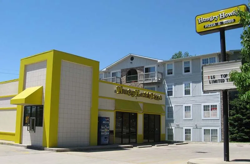 Hungry Howie's Pizza Franchise in Texas Hungry Howie's Pizza Franchise in Texas