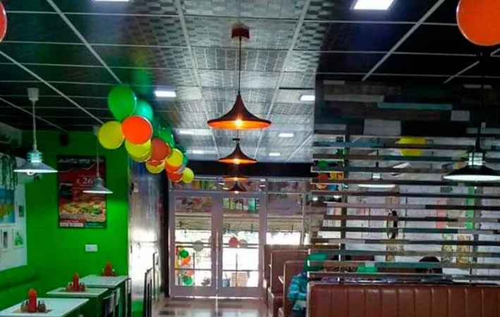 Hot & Fresh Canadian Pizza franchise for sale