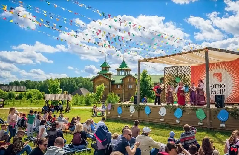 most profitable franchise to open - ETNOMIR Franchise