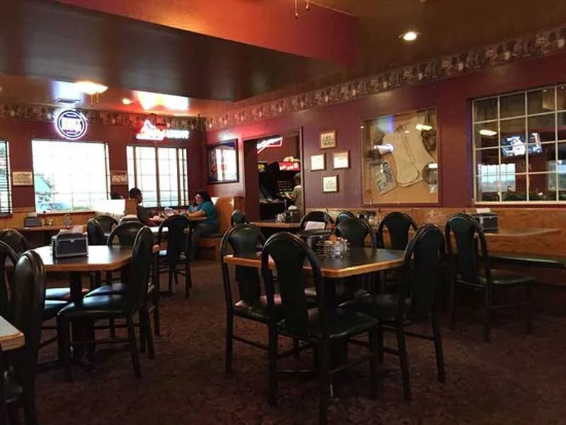 Captain Tony's Pizza & Pasta Emporium