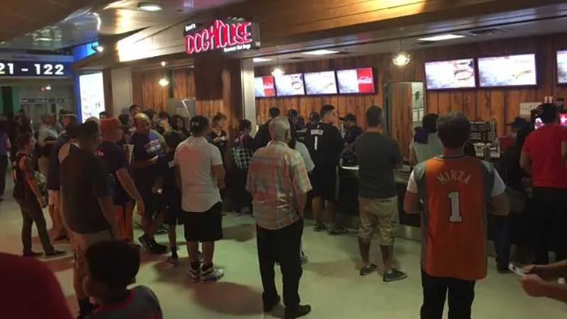 Dave's the Doghouse LLC Franchise in the USA Dave's the Doghouse LLC Franchise in the USA