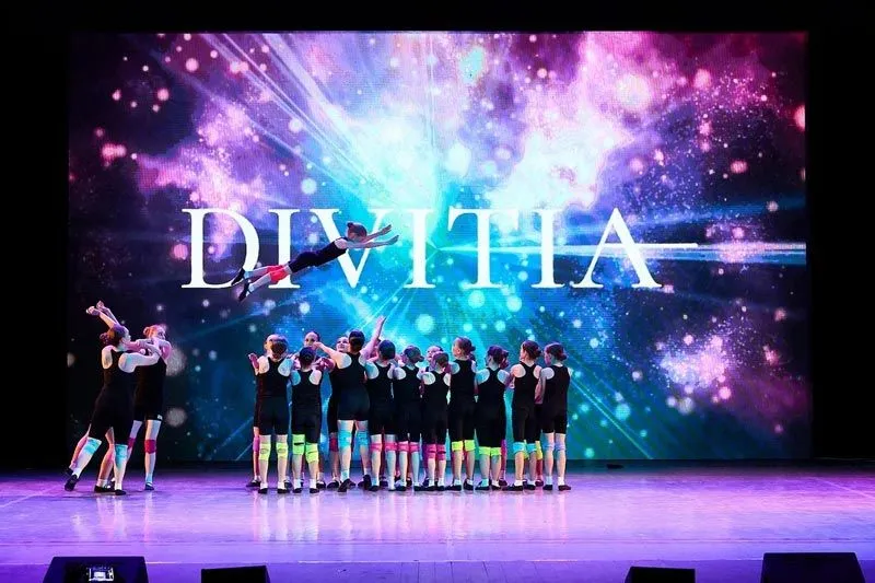 DIVITIA