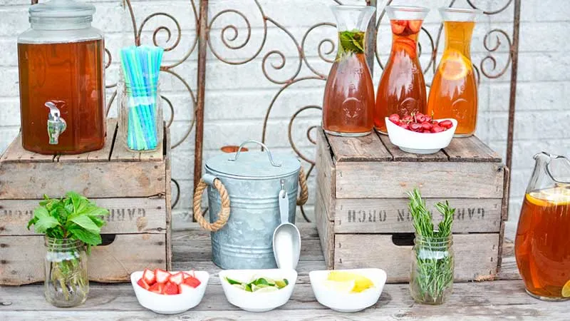 Top Tea Bar Franchise Business Opportunities in USA for 2025