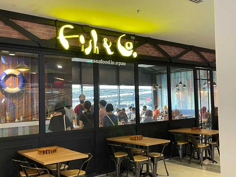 FISH & CO - employee