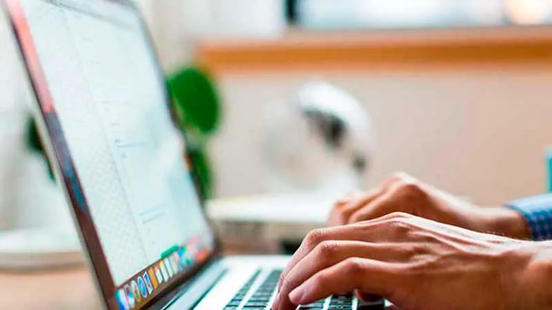 Best 10 Internet & Computer Franchise Businesses in USA for 2025