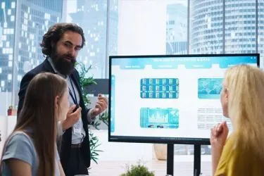 The Smart Investor’s Guide to Choosing a Franchise, Powered by Topfranchise.com