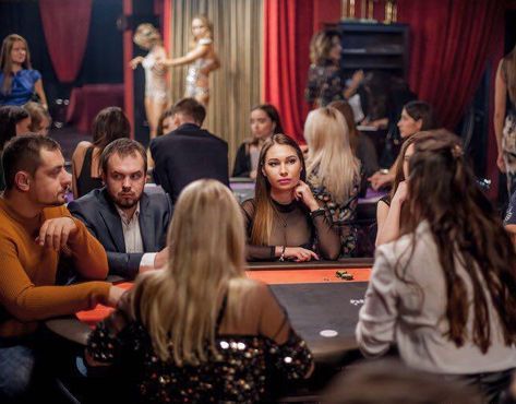 PlayBar Model Poker - a Club bar franchise