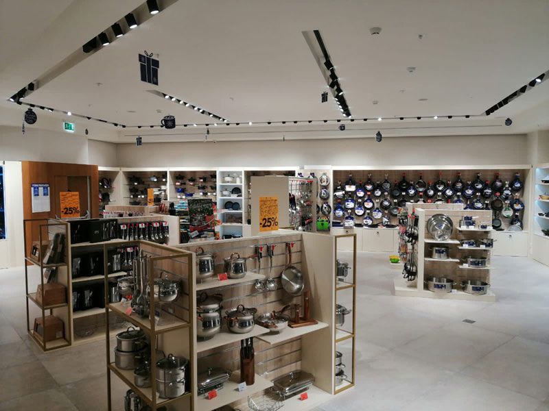 GIPFEL - inside store 2