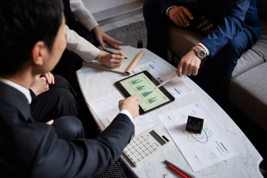 Franchise Financing Made Simple: How to Attract Investors with Topfranchise.com
