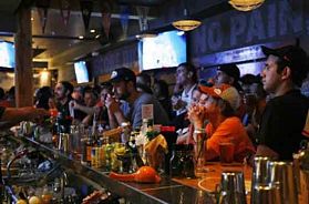 The 10 Best Sports Bar & Pub Franchise Businesses in USA for 2022
